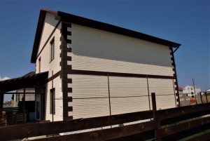 CHervonyj-hutor-uteplenie-sten-tsena-scaled