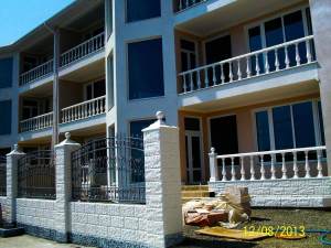 Zelenaya-gorka-uteplenie-tsokolya-primer